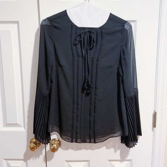 NWOT WHBM Black Long Sleeve Top - Picture 2 of 6